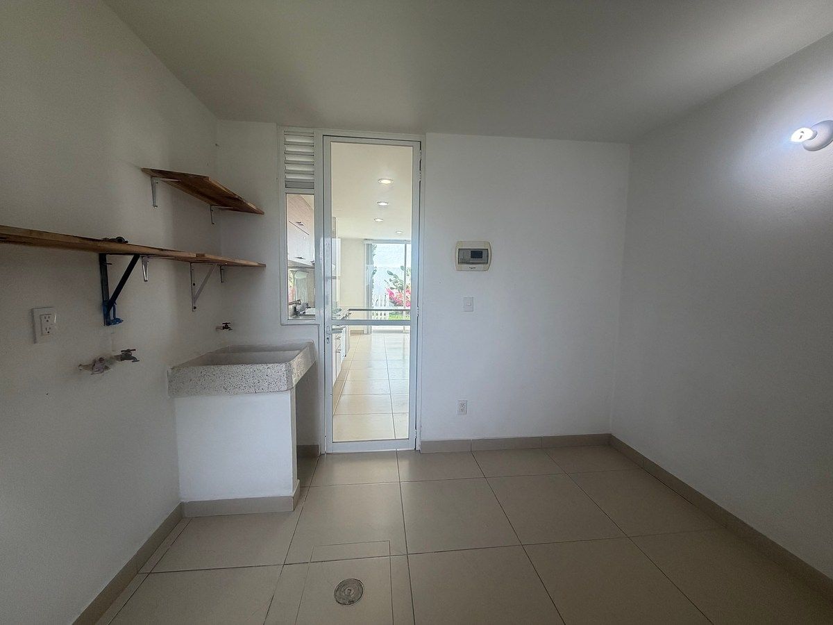 Casa em condomínio fechado em Residencial el Refugio, Querétaro, foto 8 de 43