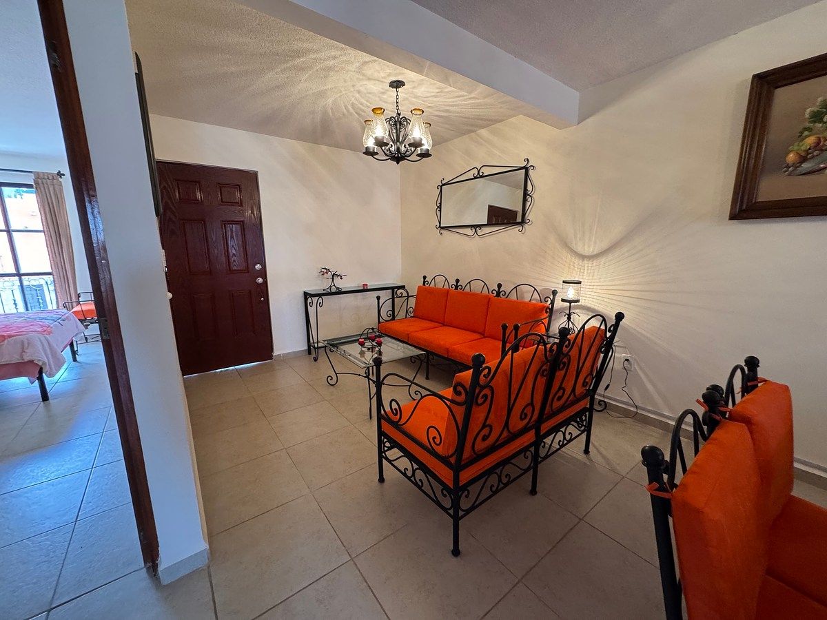 Apartment in Corralejo de Abajo, San Miguel de Allende, photo 17 of 46