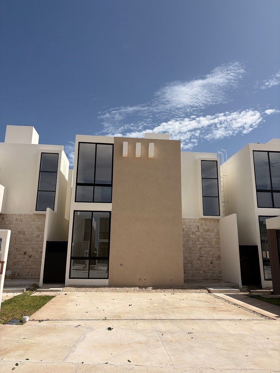 CASA RENTA ESTELA NATIVA, CONKAL, foto 1 de 19