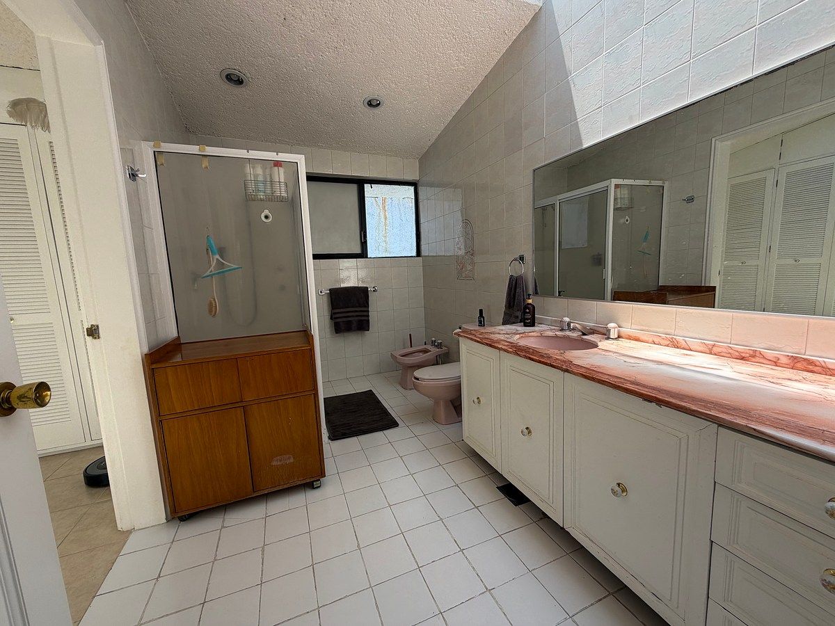 House in Bosque de las Lomas, Miguel Hidalgo, photo 12 of 17