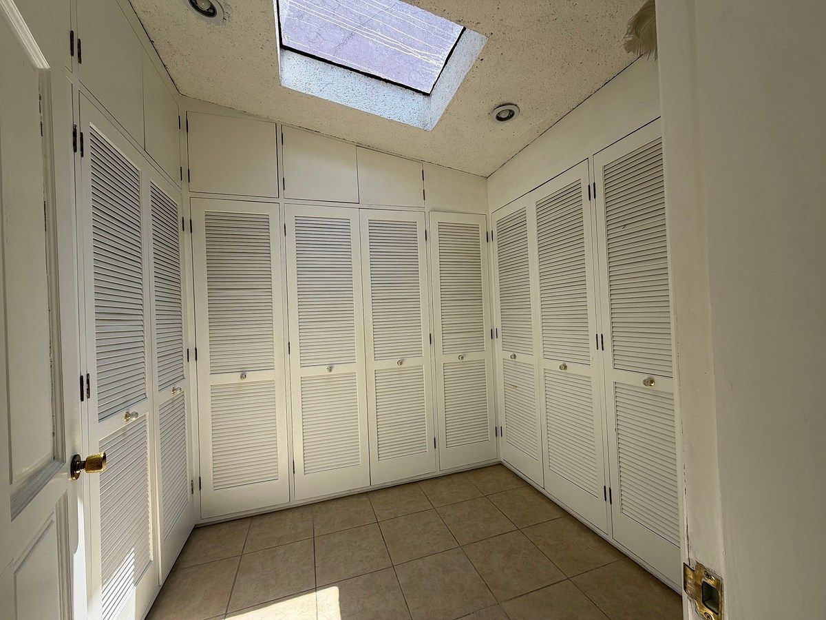 Vestidor, photo 14 of 17