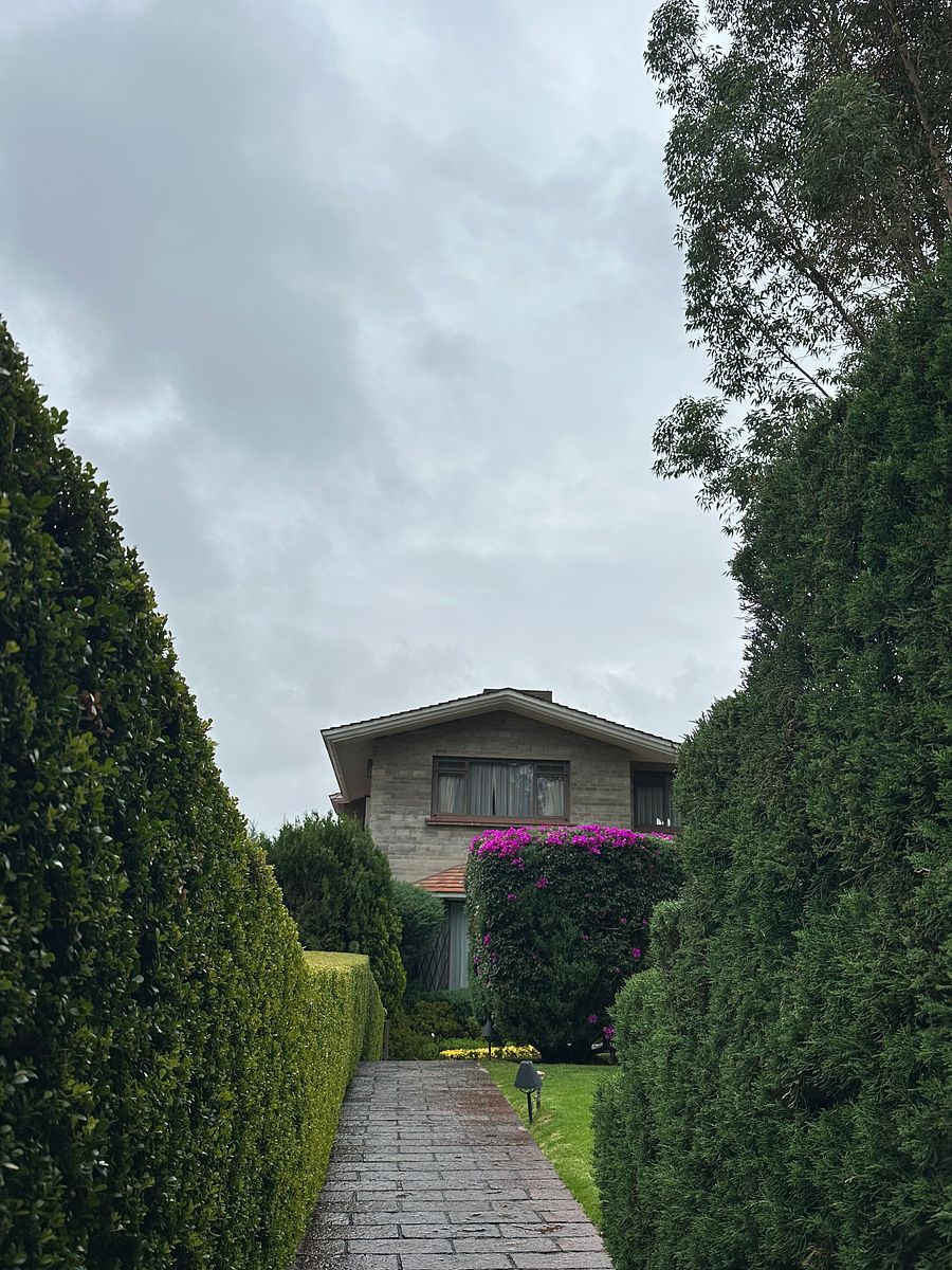House in Bosque de las Lomas, Miguel Hidalgo, photo 2 of 30