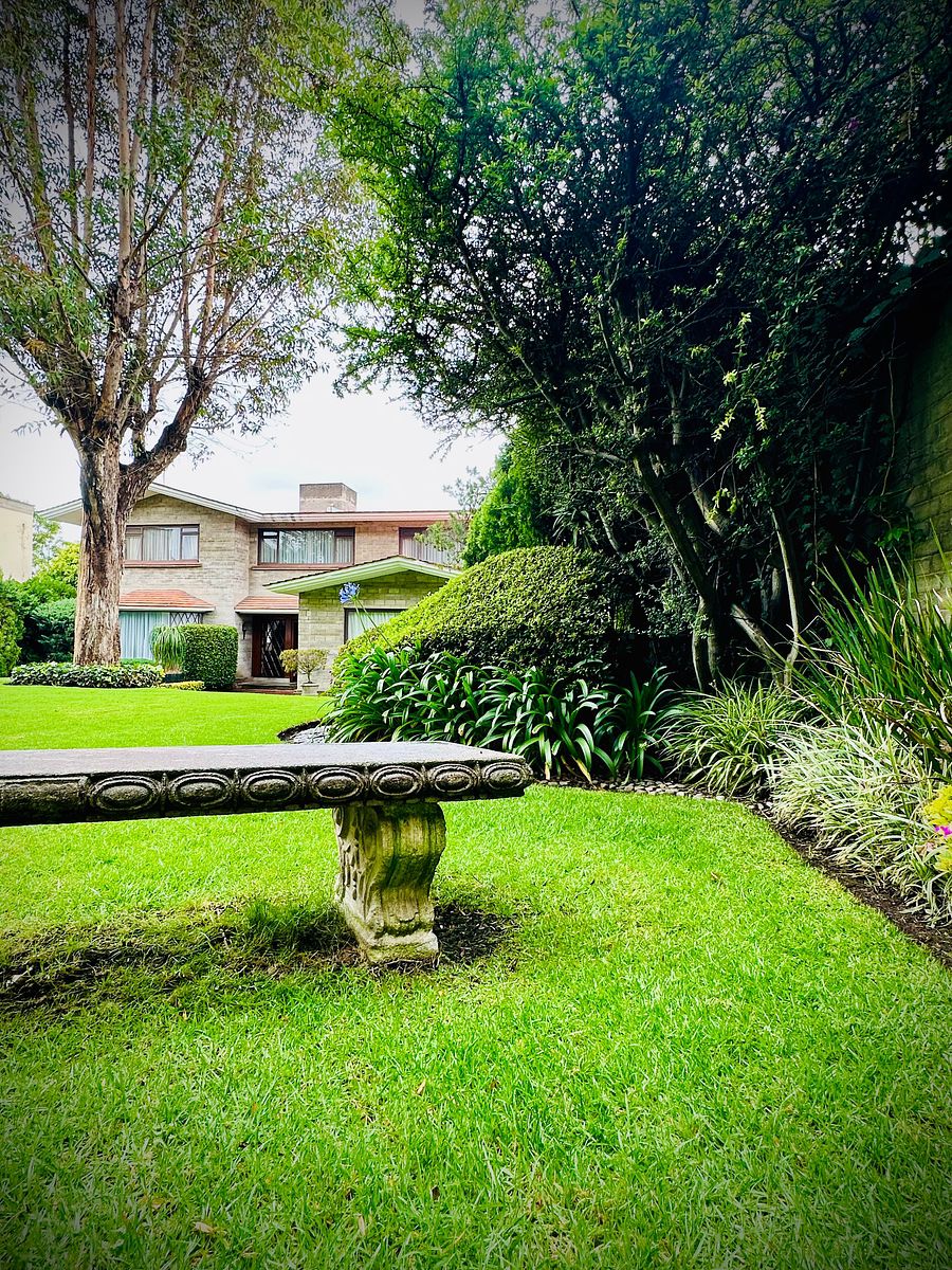 Casa en la mejor ubicación de Bosques de las Lomas, photo 1 of 30