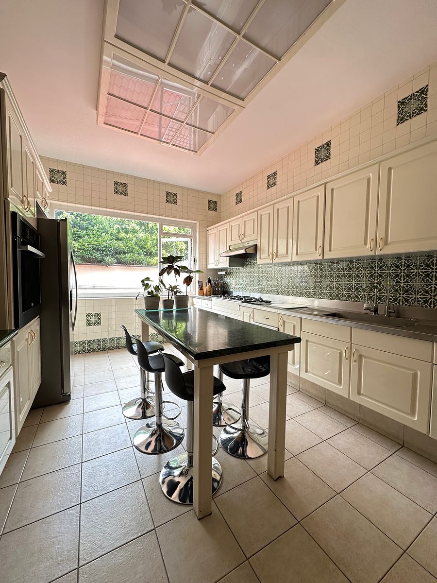 House in Bosque de las Lomas, Miguel Hidalgo, photo 11 of 30