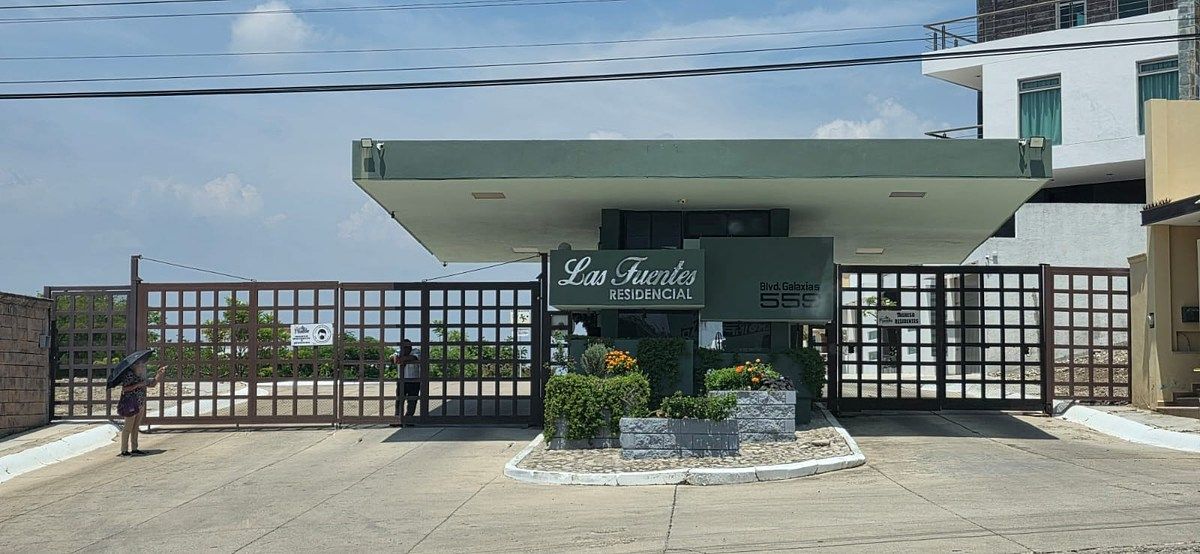 VENDA DE TERRENO NA PRIVADA LAS FUENTES ZONA OESTE VISTA PANORÂMICA, foto 1 de 6