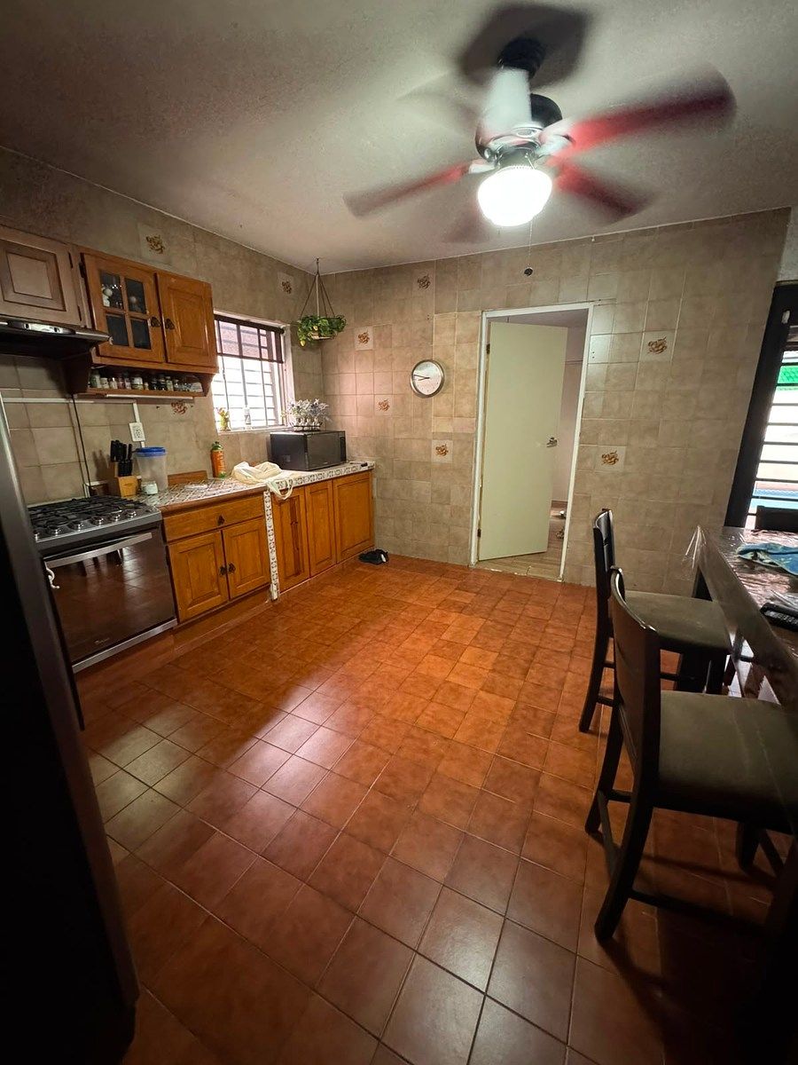 House in Las Cumbres 4 Sector B, Monterrey, photo 3 of 10