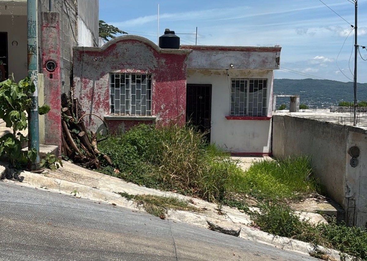 SE VENDE CASA EN FRACC. LAS AGUILAS $700,000 TUXTLA - foto 1