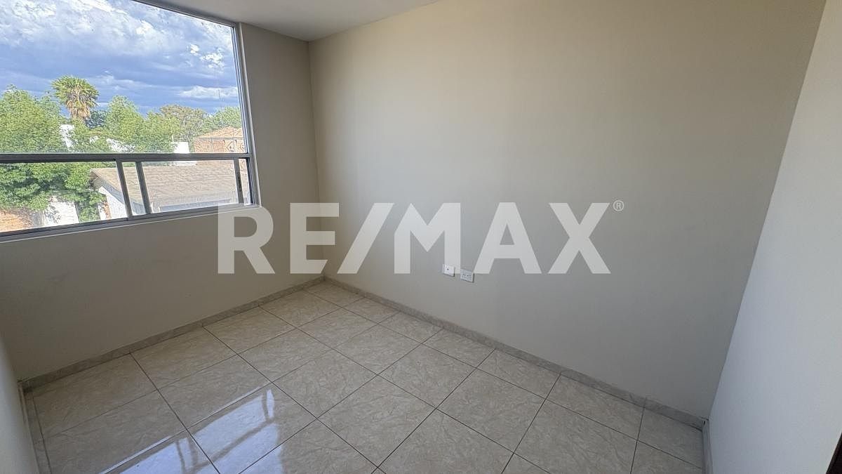 RECAMARA, photo 12 of 18