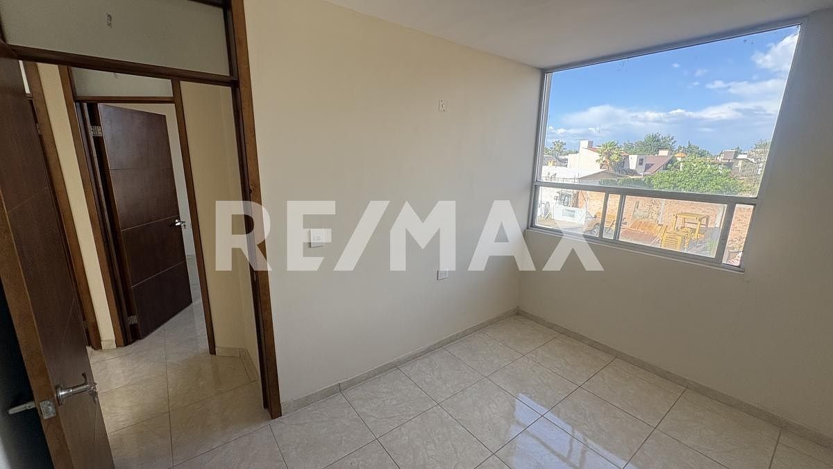 RECAMARA, photo 13 of 18