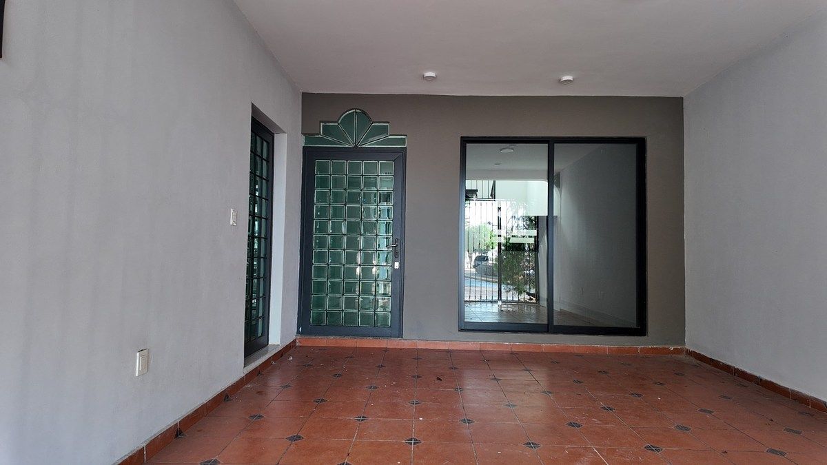 Casa em Jardines del Country, Guadalajara, foto 4 de 28