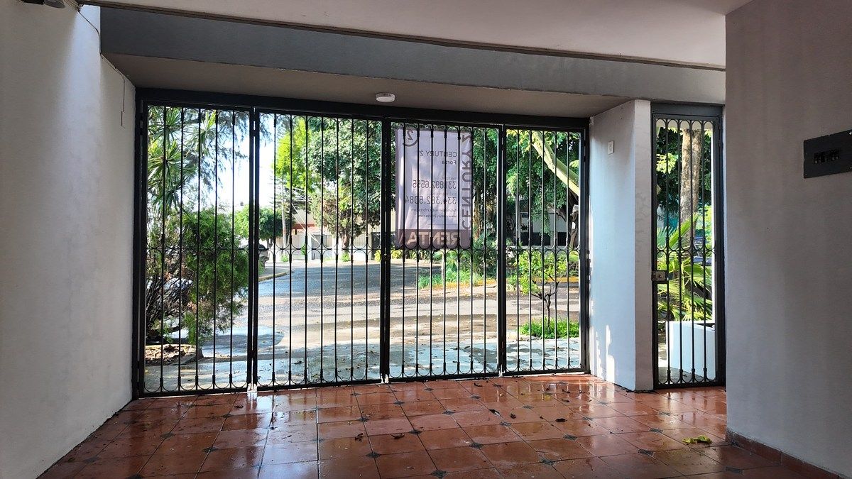 Casa em Jardines del Country, Guadalajara, foto 3 de 28
