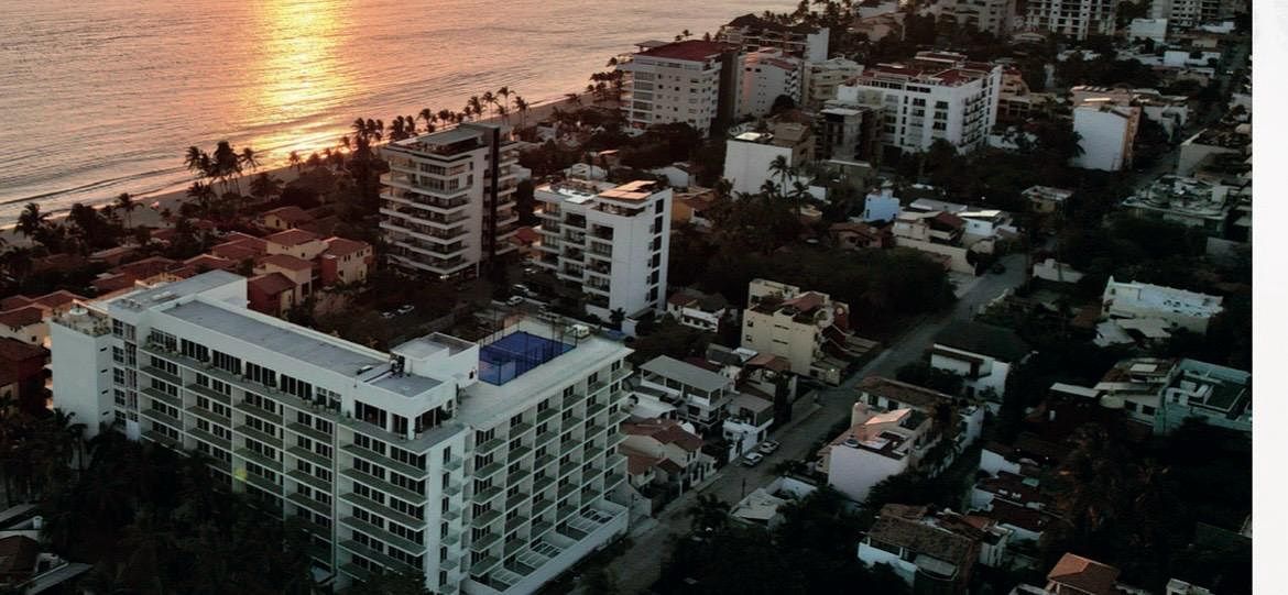 SE VENDEN HERMOSOS DEPARTAMENTOS, ZONA DORADA EN BUCERIAS, NAYARIT., foto 1 de 35
