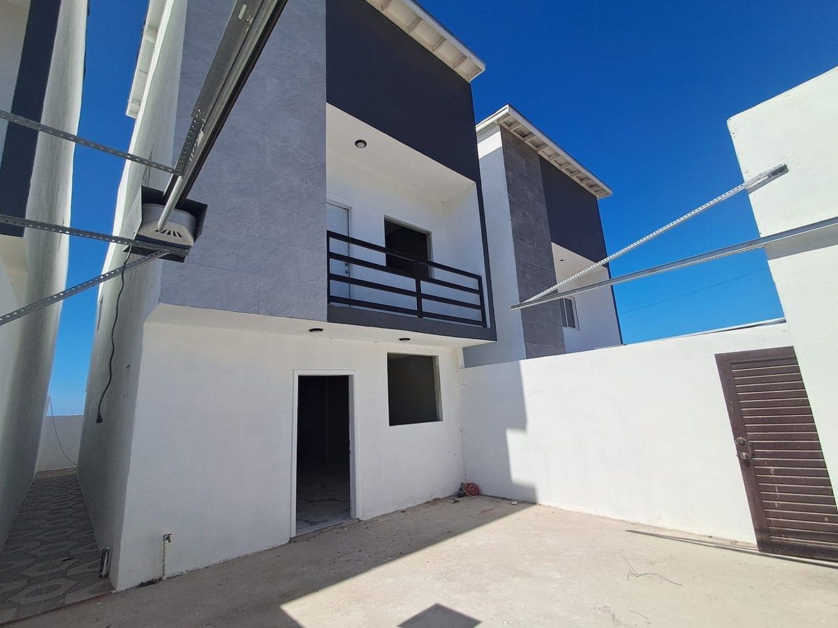 Casa Nueva en Renta con Espectacular Vista al Mar, foto 1 de 23