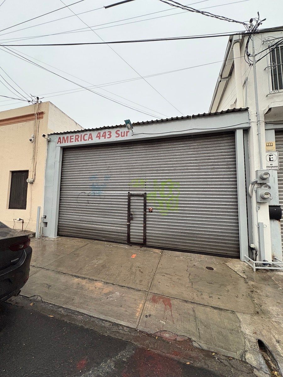 Bodega en renta en el centro de Monterrey, foto 1 de 16