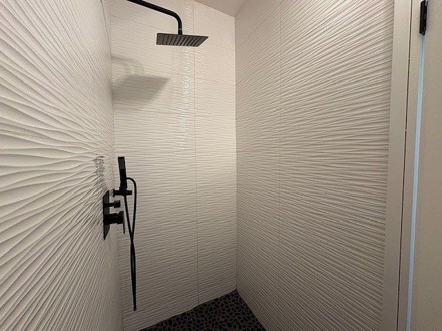 Bathroom 1 - Shower area, photo 6 of 20
