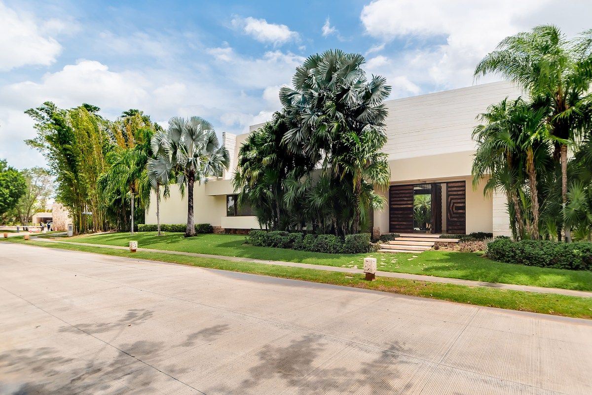 Casa em Yucatán Country Club, Mérida, foto 2 de 29