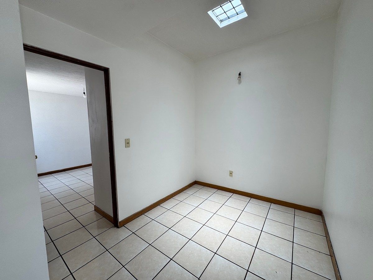 Casa en Lomas de Zapopan, Zapopan, foto 12 de 19