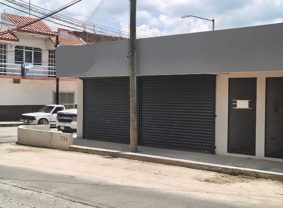 Local Comercial en esquina en Renta, foto 1 de 6