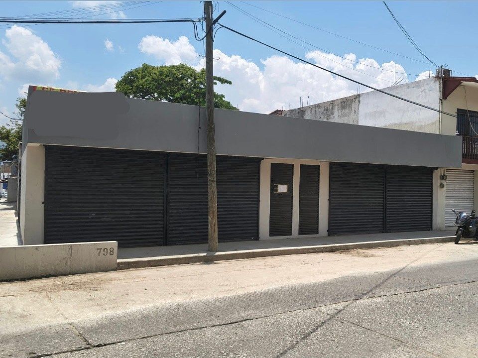 Vista Frontal, foto 1 de 9