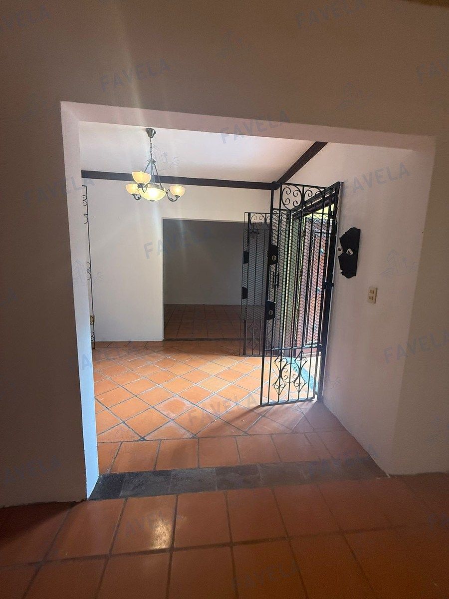 CASA EN PRIVADA CASTELLOT EN RENTA, foto 1 de 25