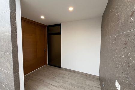 GRAN CASA DE 1 PISO BIEN EQUIPADA CON ROOF GARDEN | $3,890,000 | LAS TROJES | CO