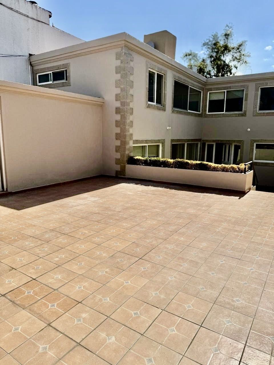 Casa para alugar em Hacienda de Echegaray, foto 1 de 32