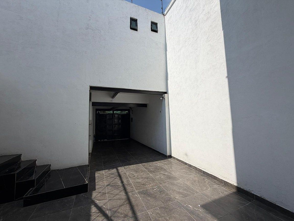 Casa em San Isidro, Guadalajara, foto 3 de 16