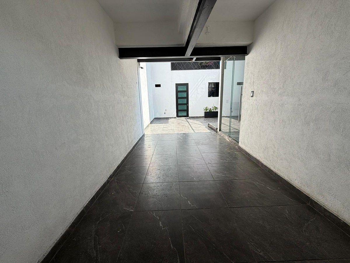 Casa em San Isidro, Guadalajara, foto 2 de 16