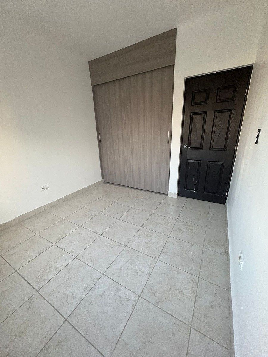 Casa en Cumbres Provenza, García, foto 9 de 13