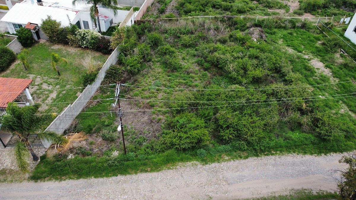 Terreno lomas de Comanjilla, foto 1 de 7