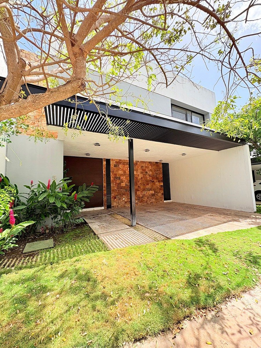 House in Gated Community in Temozón Norte, Mérida, photo 2 of 35