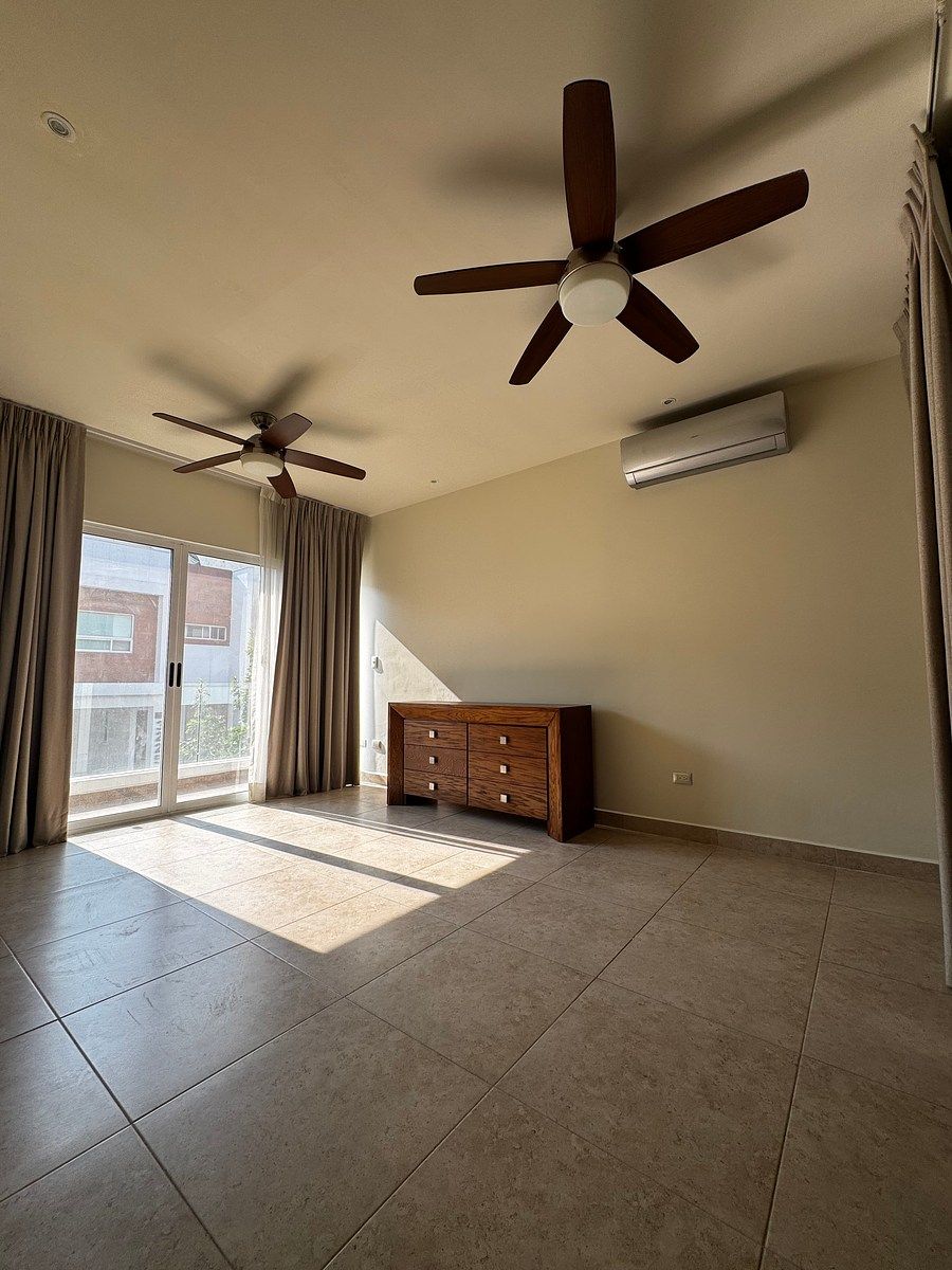 Casa em Colinas del Valle, Monterrey, foto 8 de 16