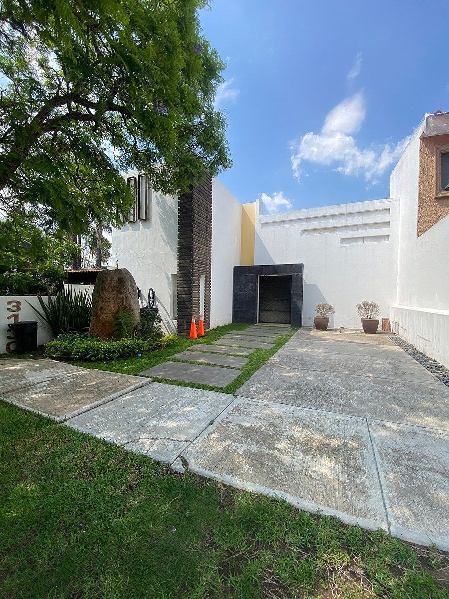 Casa en venta en Bugambilias con vista espectacular, photo 1 of 44