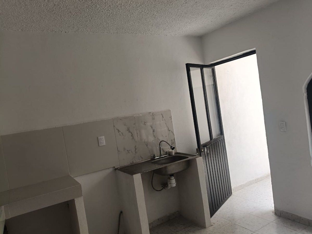 House in Las Margaritas, Morelia, photo 19 of 32