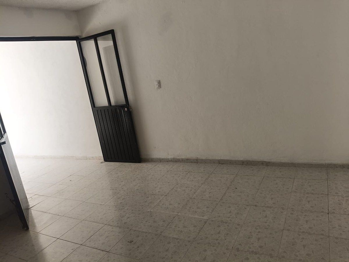 House in Las Margaritas, Morelia, photo 24 of 32