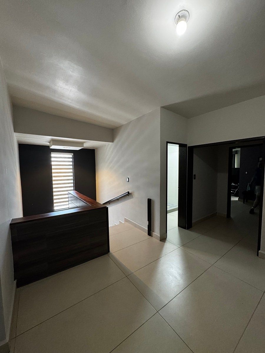 Casa em Contry la Silla, Guadalupe, foto 8 de 20