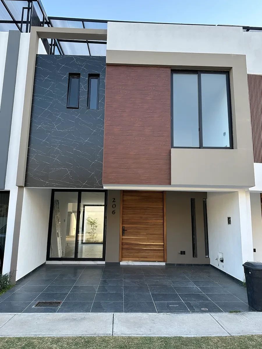 Casa de Luxo à Venda | Savia Central | 4 Quartos + Terraço, foto 1 de 26