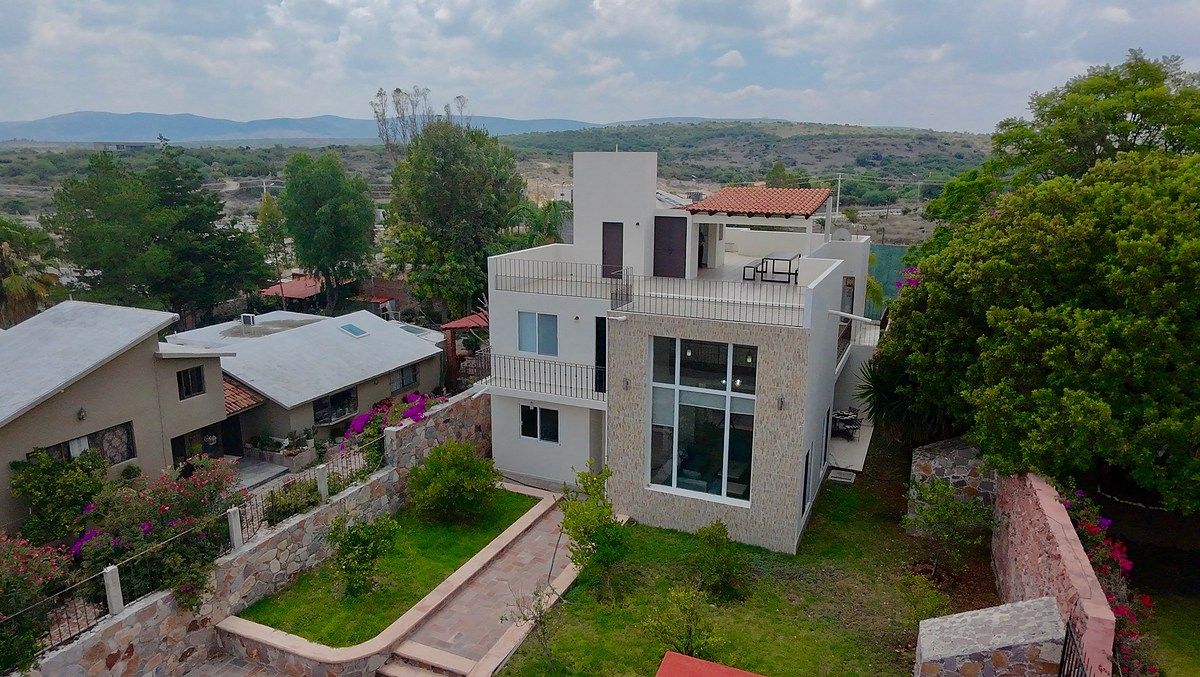 Spacious Home with Resort-Style Amenities in San Miguel de Allende- EG