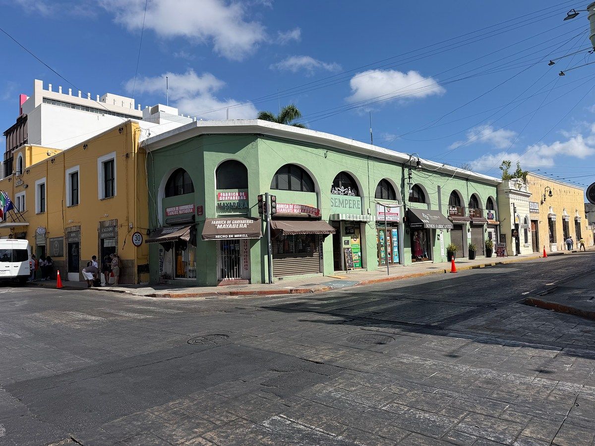 LOCAL EN PLANTA ALTA DE EDIFICIO COMERCIAL EN EL CENTRO HISTÓRICO DE MÉRIDA!!!, foto 1 de 11