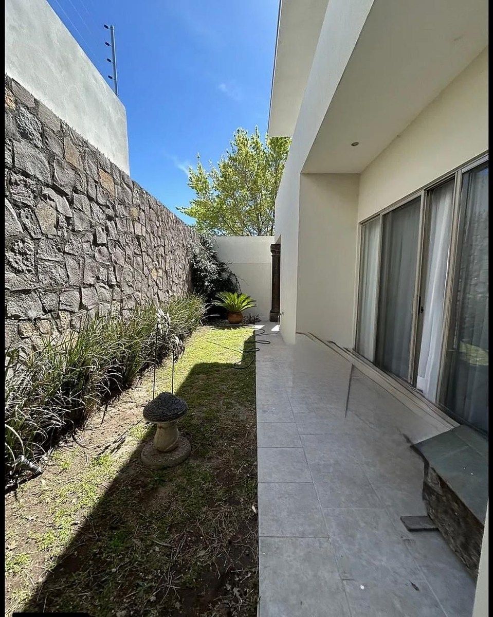 Casa em Valle Escondido, Chihuahua, foto 2 de 16
