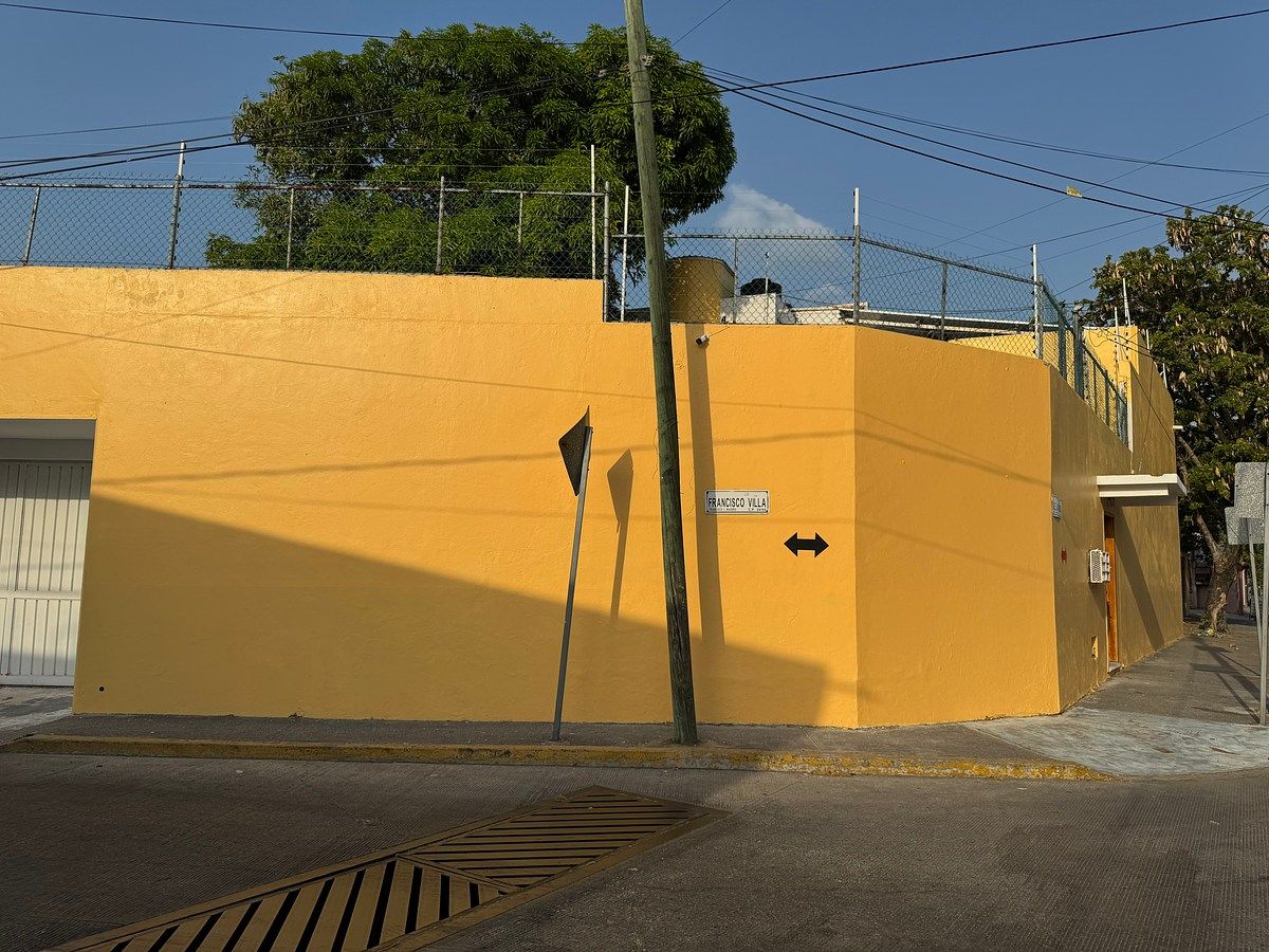 CASA AMUEBLADA EN RENTA 4 RECÁMARAS PRIVADA CON ALBERCA, foto 1 de 20