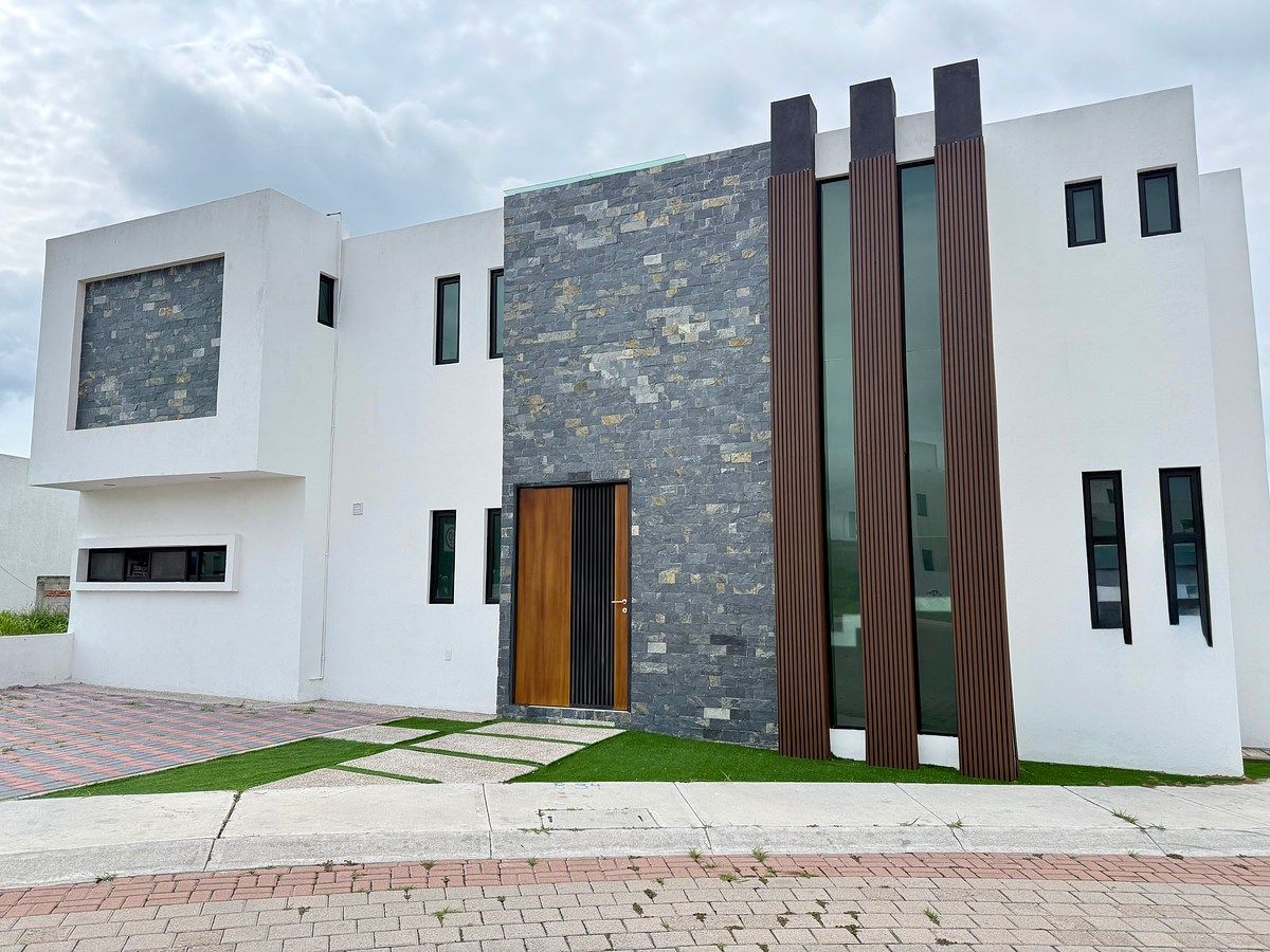 House in Ciudad Maderas Residencial Querétaro, El Marqués, photo 3 of 29