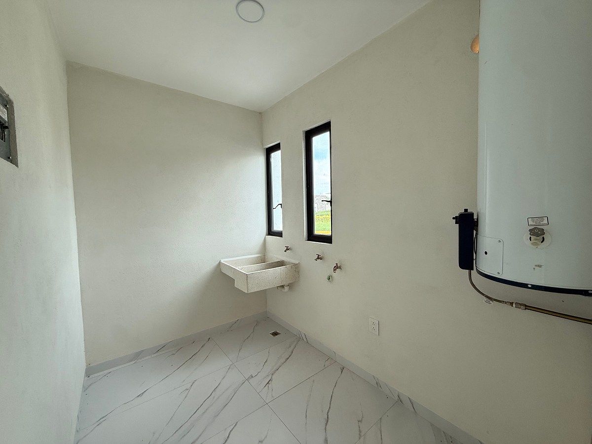 House in Ciudad Maderas Residencial Querétaro, El Marqués, photo 13 of 29