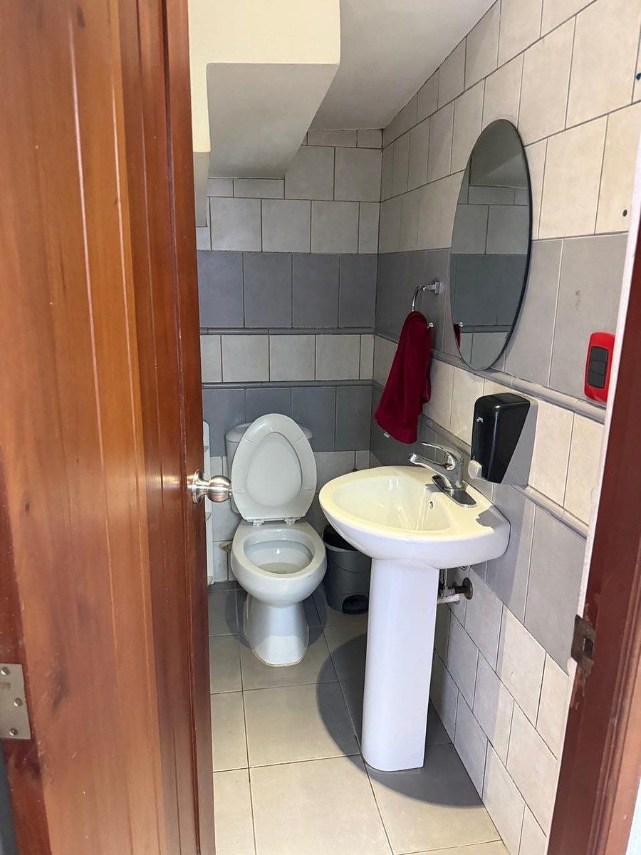 Oficina en Los Cacicazgos, Santo Domingo Centro (Distrito Nacional), foto 2 de 4