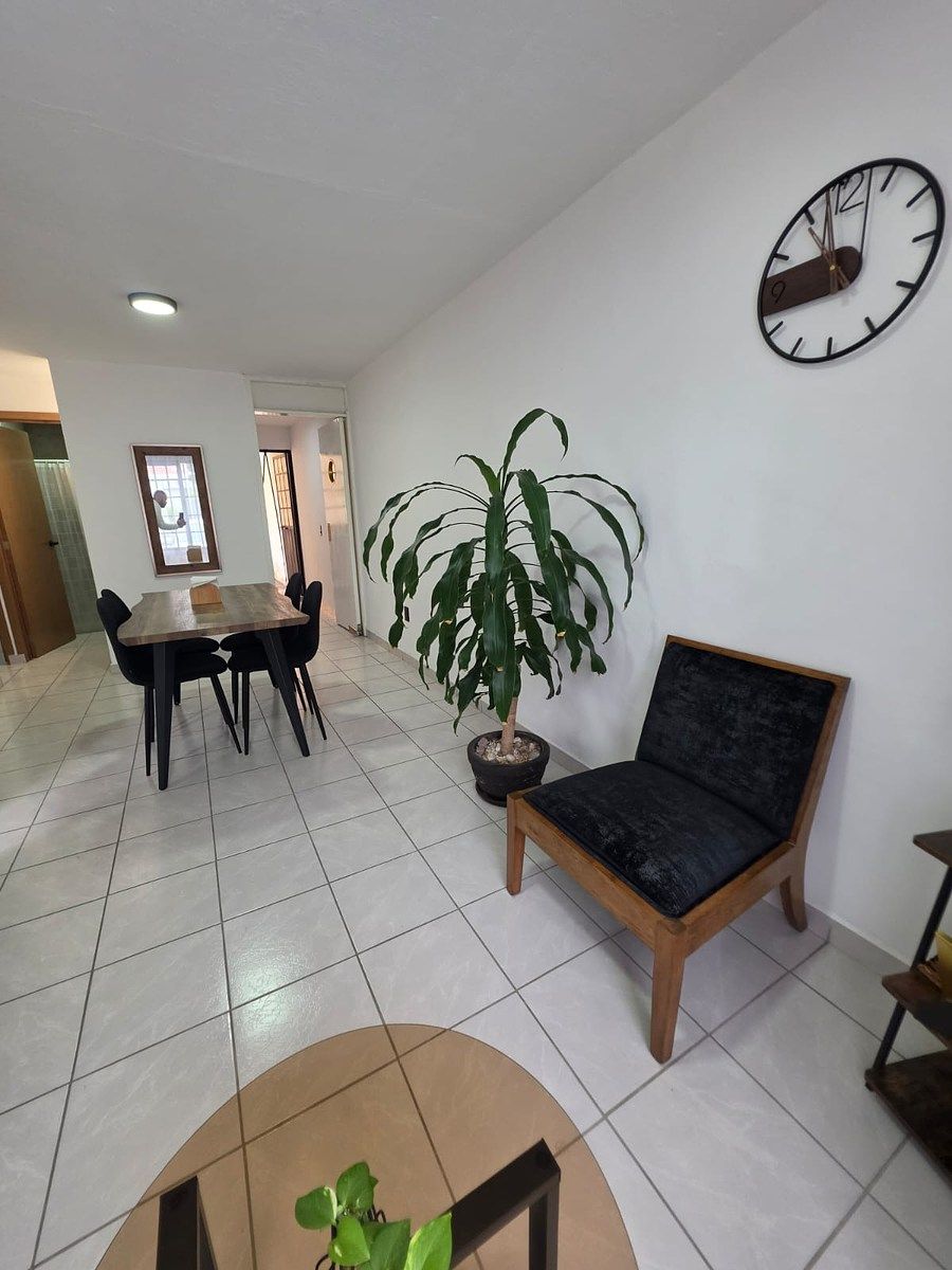 Sala, comedor, photo 10 of 14
