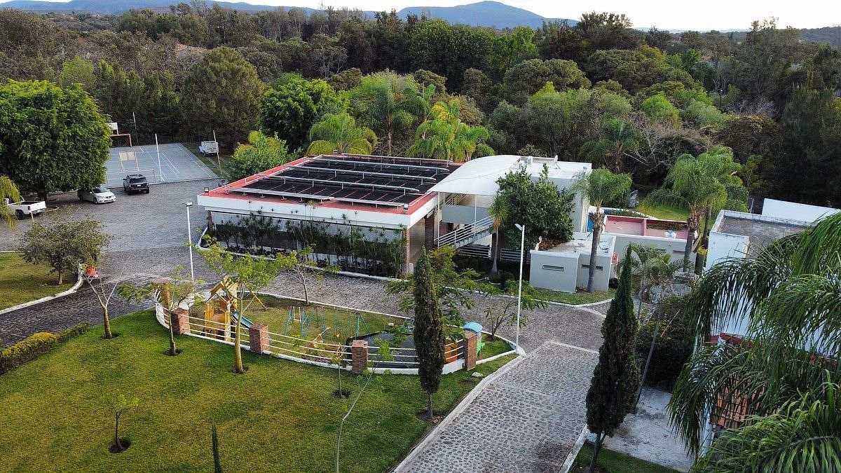 Quinta en La Venta Del Astillero, Zapopan, foto 2 de 13