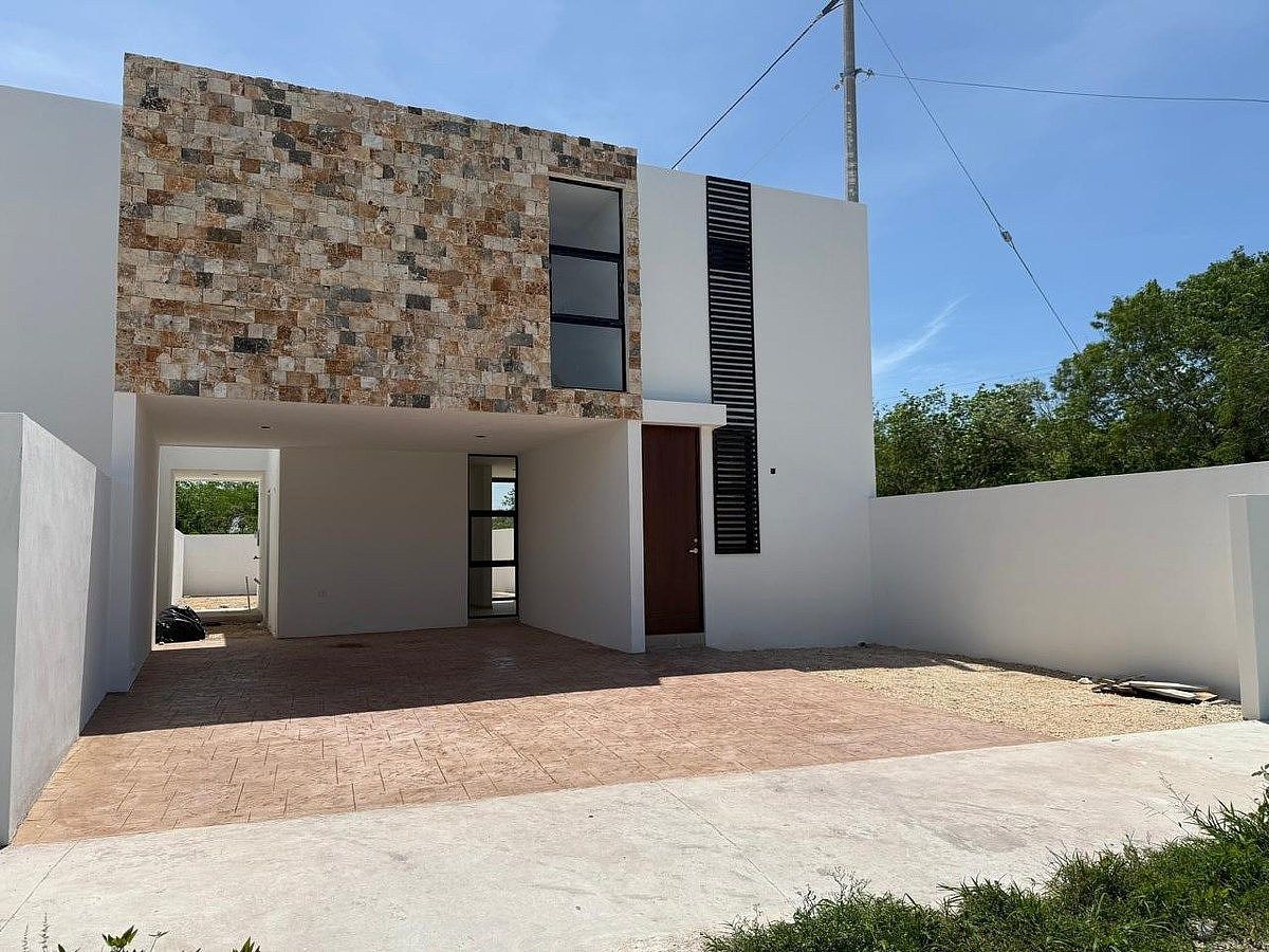 CASA EN VENTA EN DZITYA, foto 1 de 11