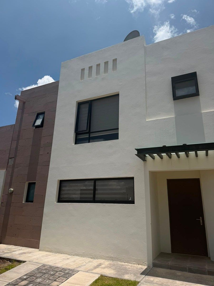 FURNISHED HOUSE NEAR ANAHUAC 4 BEDROOMS, photo 1 of 15