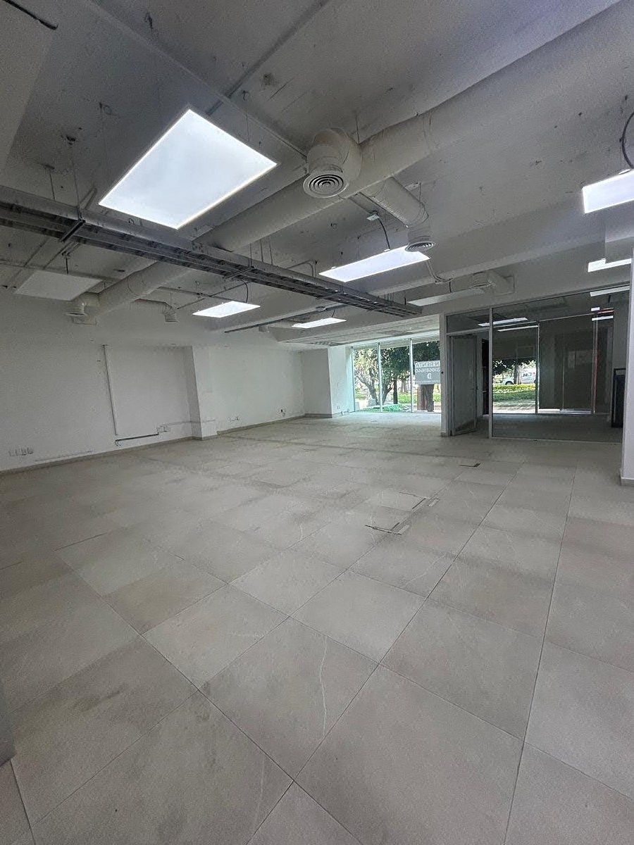 Sala Comercial em Italia Providencia, Guadalajara, foto 2 de 7