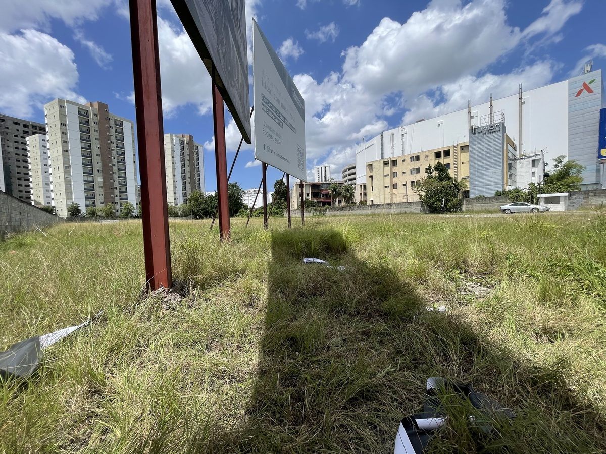 Terreno en Ensanche Serrallés, Santo Domingo Centro (Distrito Nacional), foto 2 de 4